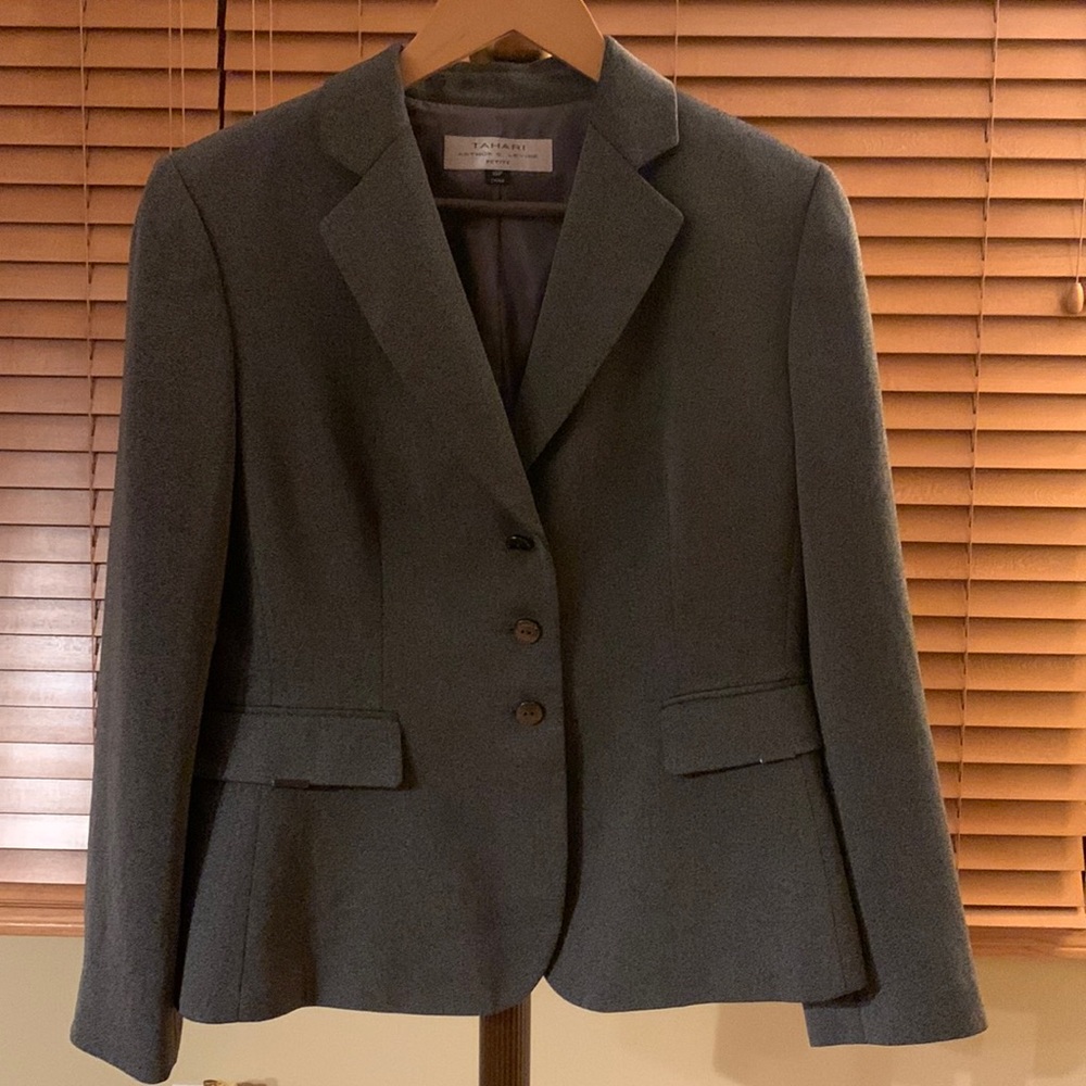 Tahari, 10p Jacket